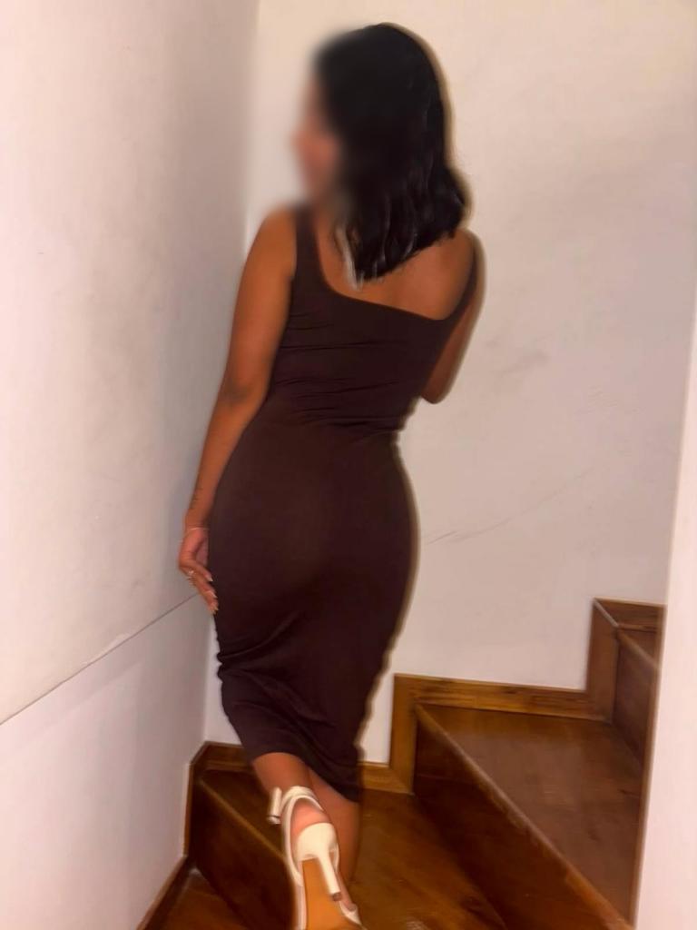 637579196: Chica busca chico en Barcelona
