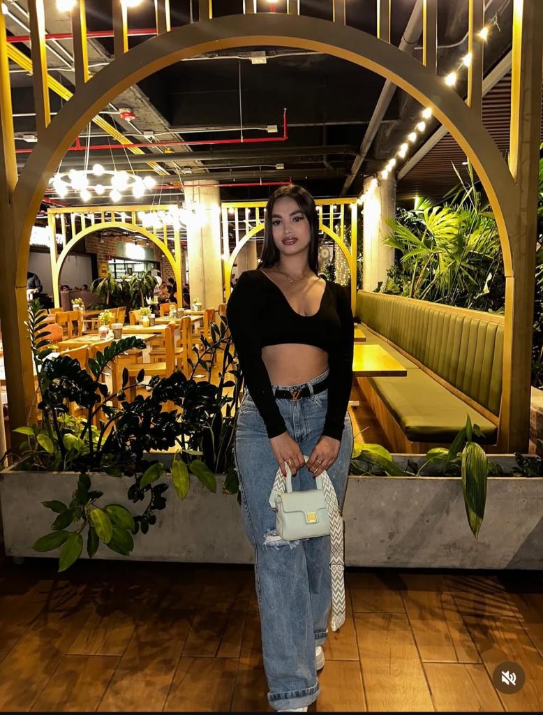743027236: Chica busca chico en Cáceres