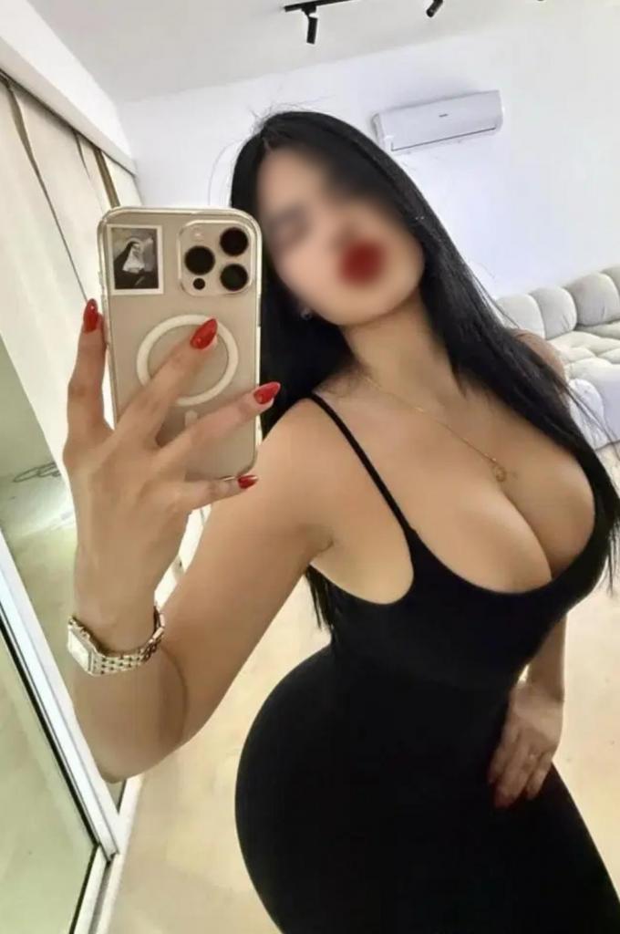 Chica busca chico en Huelva: 