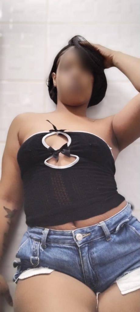 Chica busca chico en Granada: 