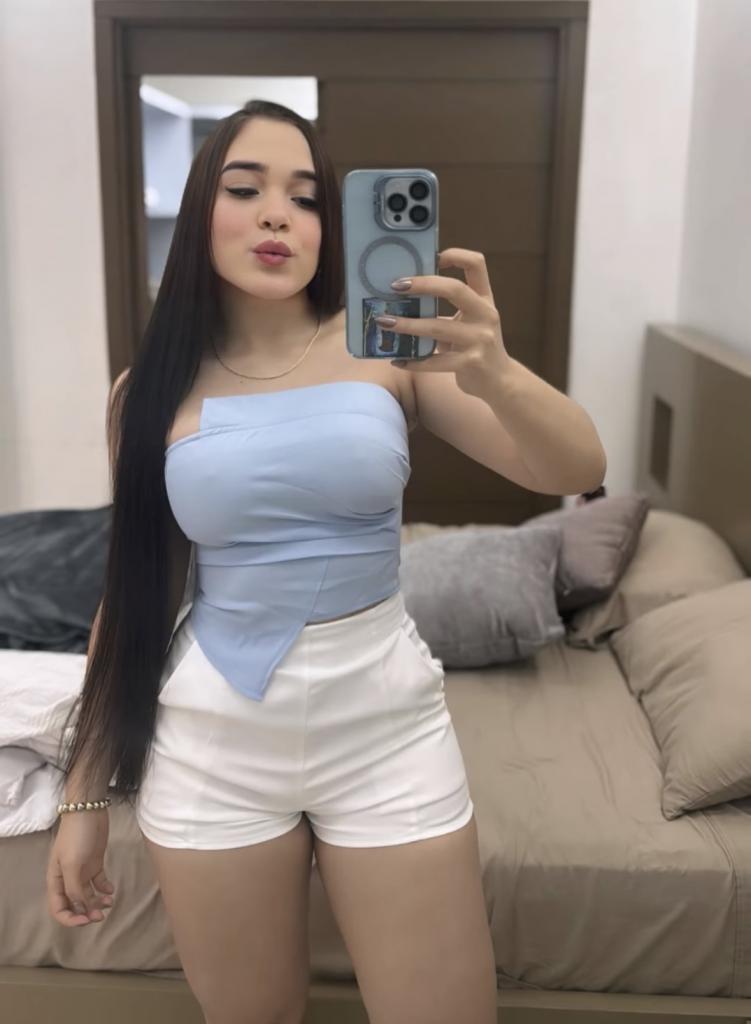 607396553: Chica busca chico en Huelva
