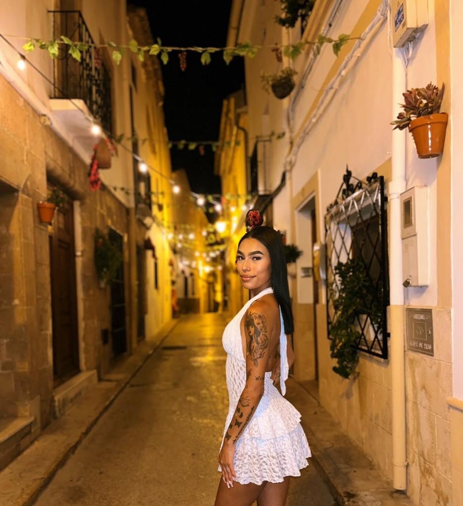 Chica busca chico en Alicante: 