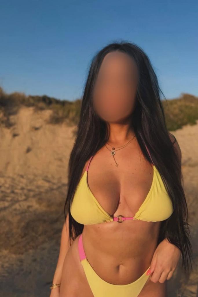 602722495: Chica busca chico en Málaga