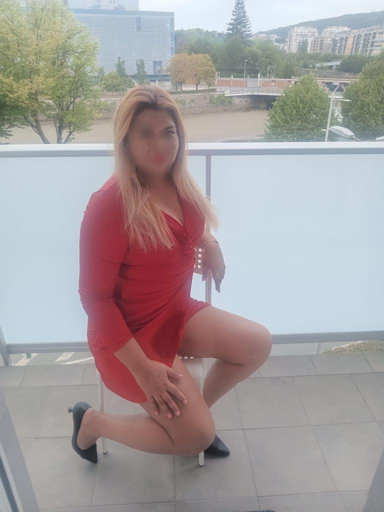 613407780: Chica busca chico en Guipúzcoa