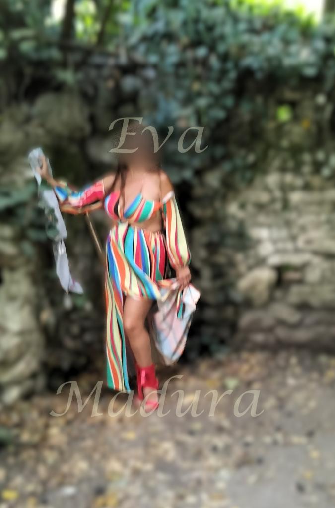 Chica busca chico en Sevilla: 