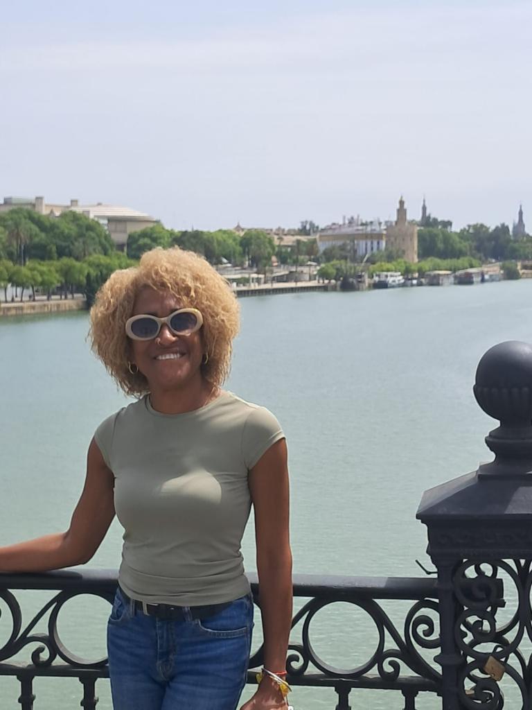 633812342: Chica busca chico en Las Palmas