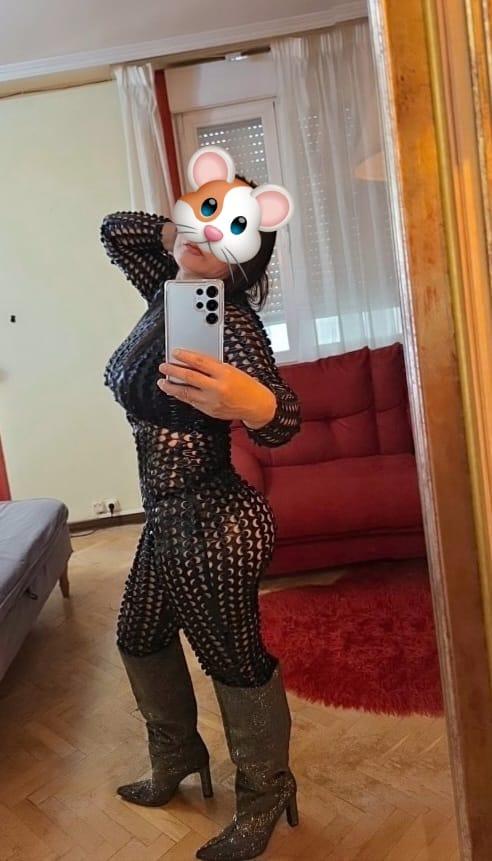 687168209: Chica busca chico en Guipúzcoa