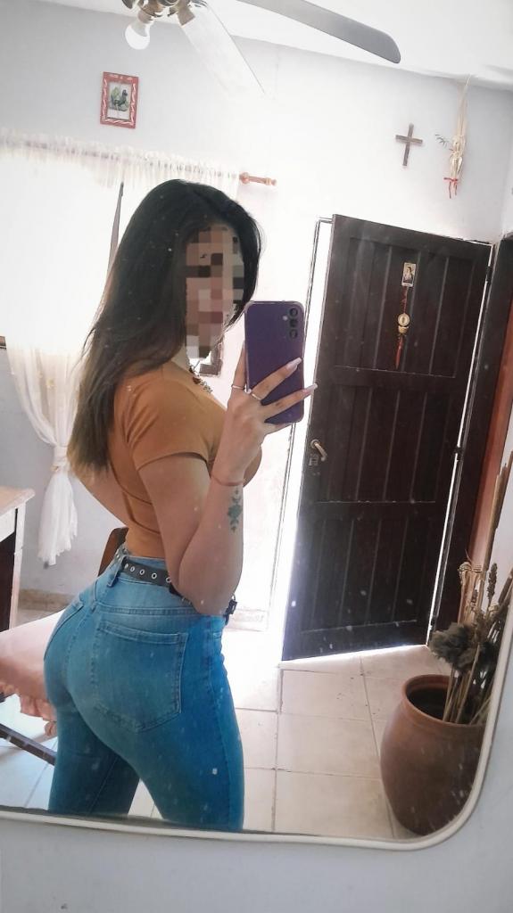 Chica busca chico en Cádiz: 