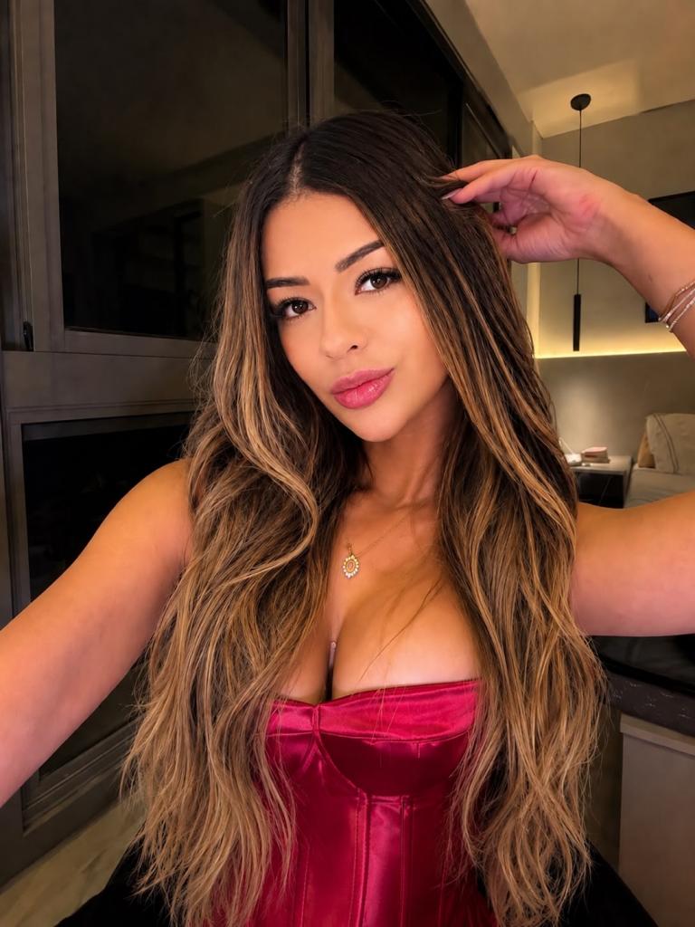 Chica busca chico en Alicante: Chica busca chico