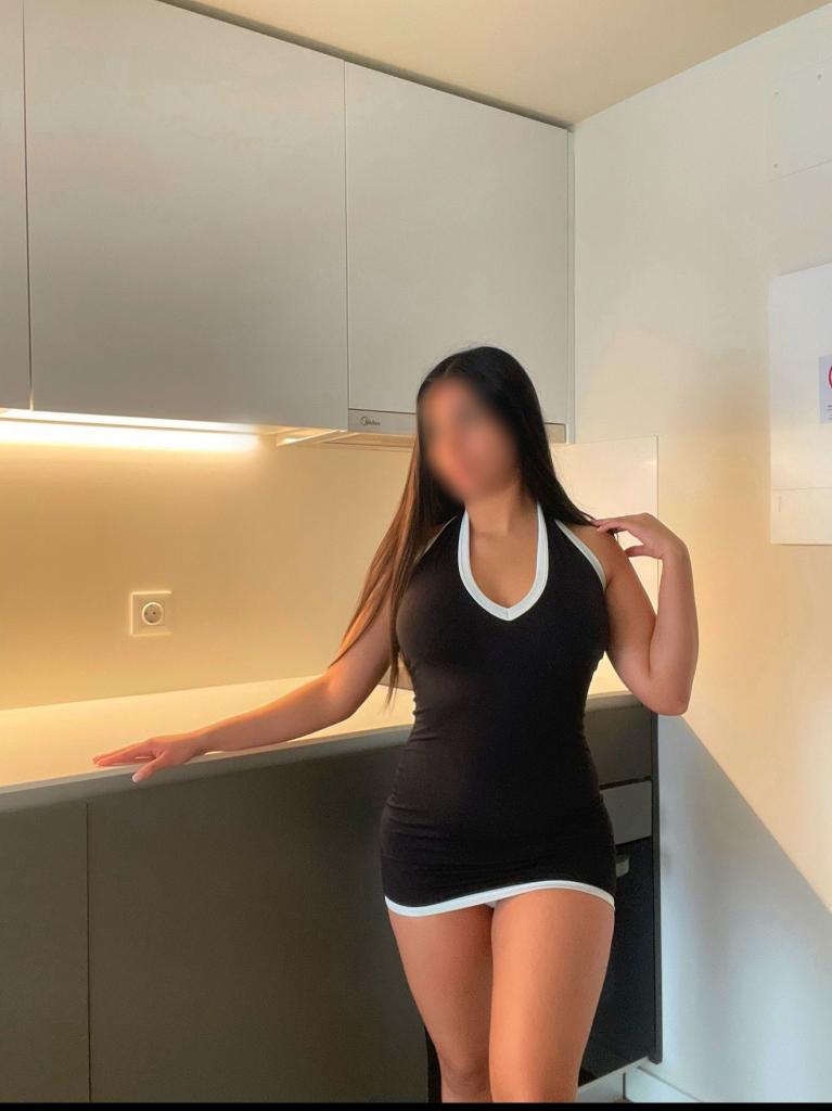 637560294: Chica busca chico en Madrid