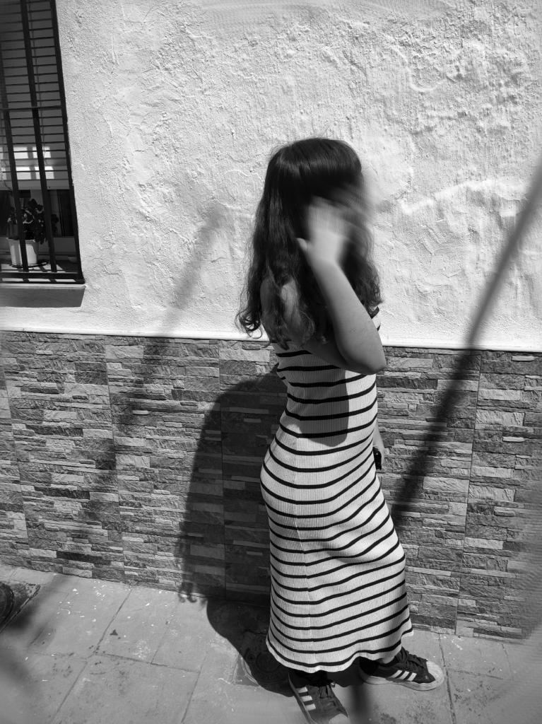 671366037: Chica busca chico en Cádiz