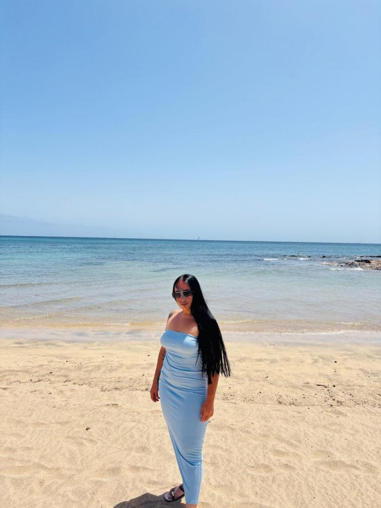 Chica busca chico en Ibiza: 