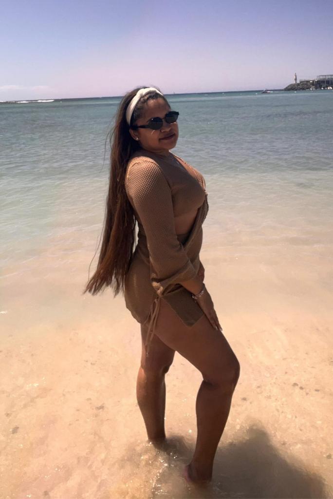 631654766: Chica busca chico en Las Palmas