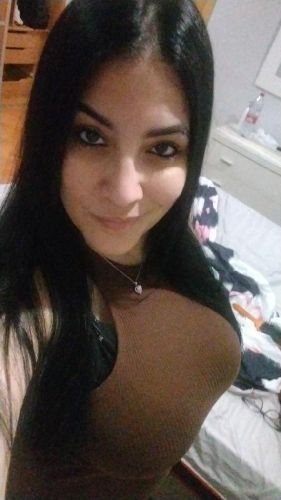 611903972: Chica busca chico en Sevilla