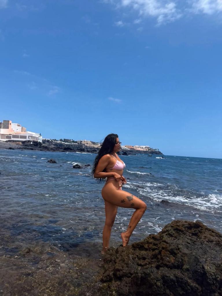 Chica busca chico en Tenerife: 