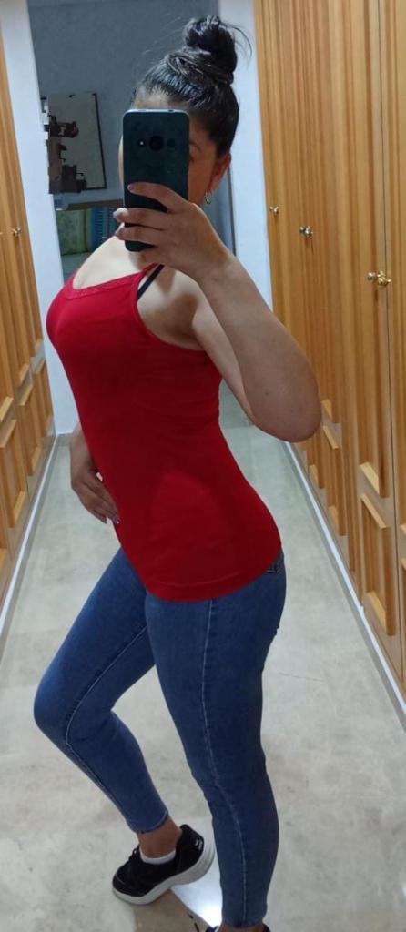 670613372: Chica busca chico en Málaga