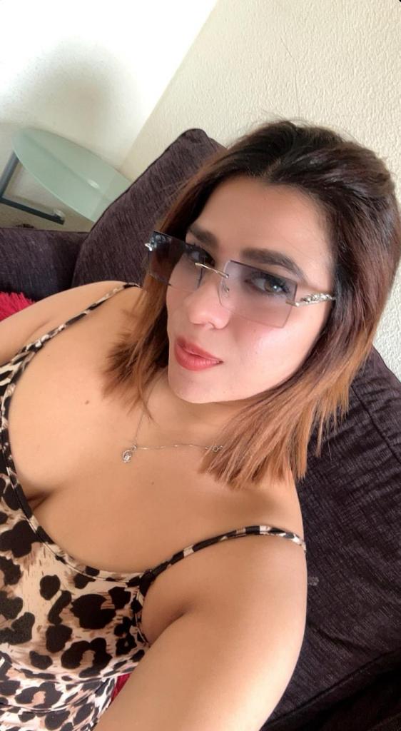 613834145: Chica busca chico en Madrid