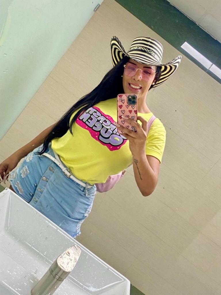 633952402: Travesti en Las Palmas