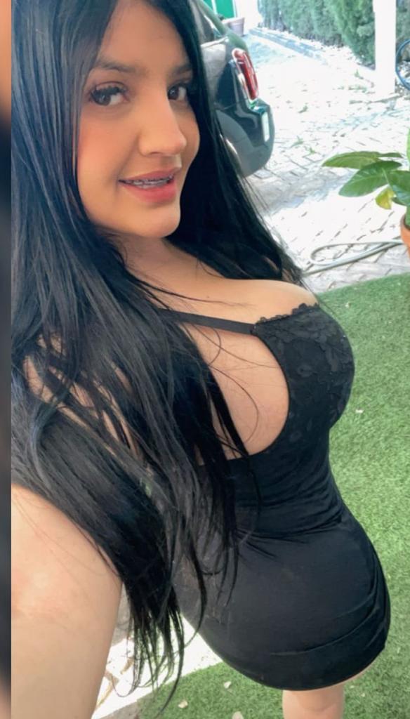 661219039: Chica busca chico en Sevilla