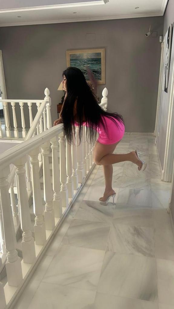 Chica busca chico en Sevilla: 