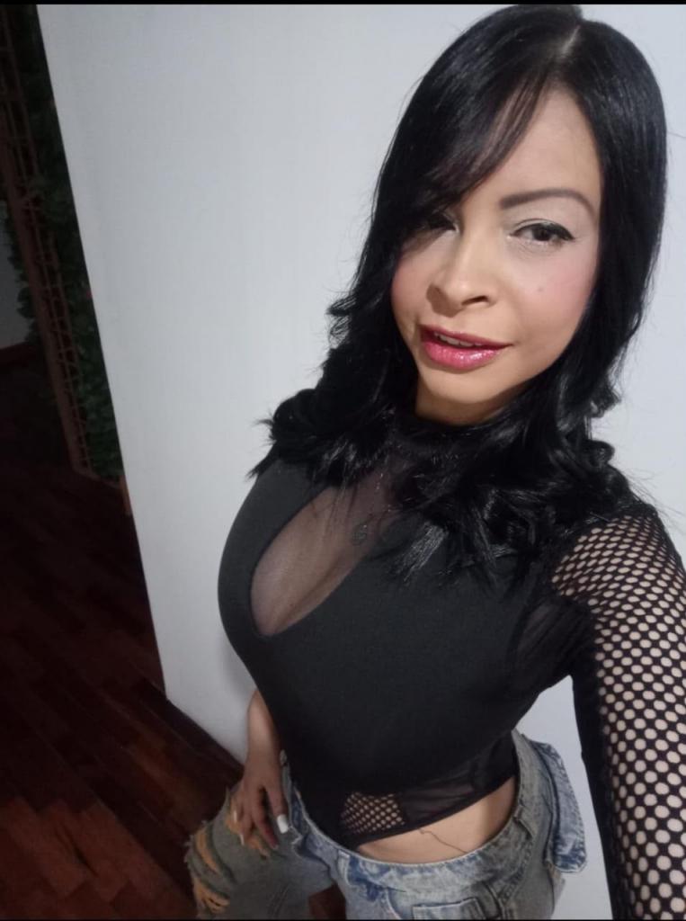 600343333: Chica busca chico en Madrid