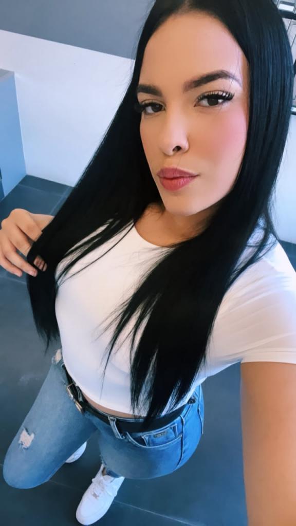 651628609: Chica busca chico en La Coruña
