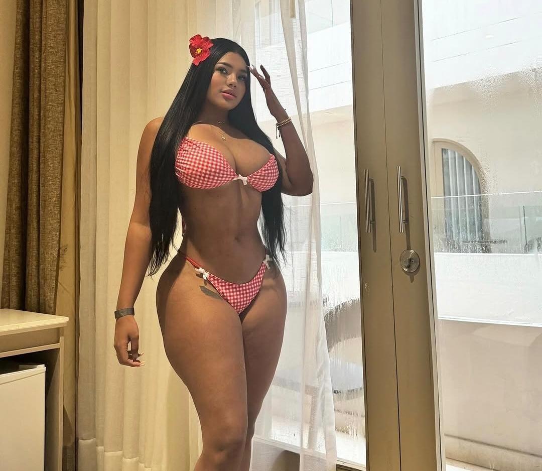 Chica busca chico en Tenerife: 