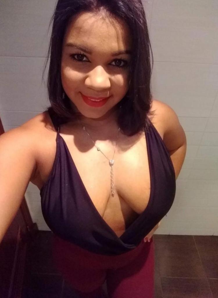 604989748: Chica busca chico en Lugo