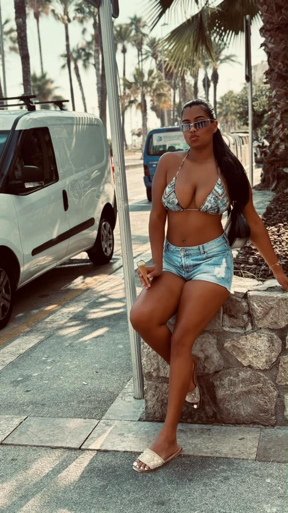 Chica busca chico en Ibiza: 