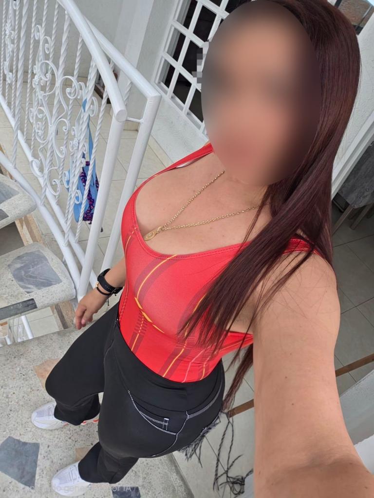 666189562: Chica busca chico en Cádiz