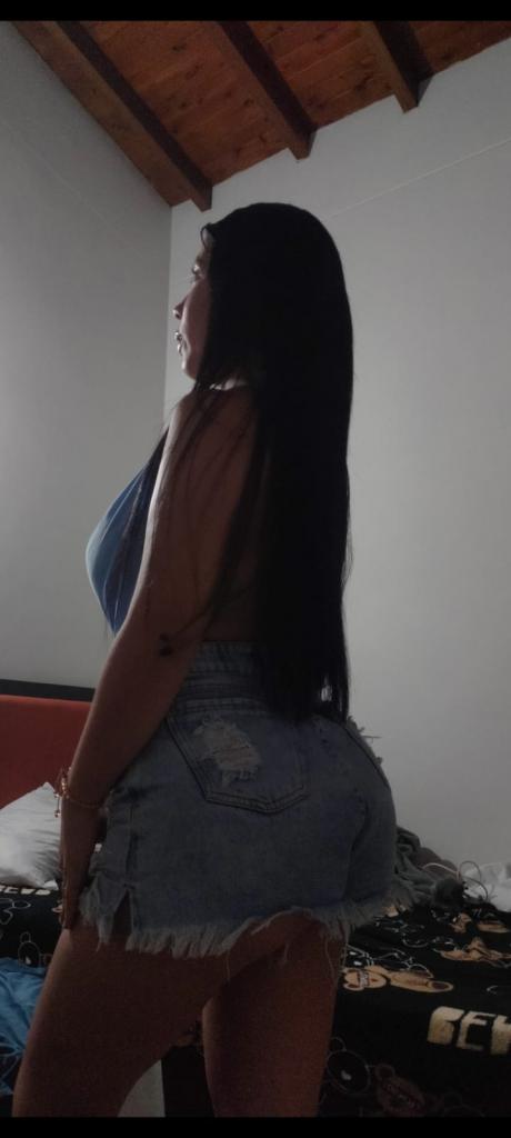 671090784: Chica busca chico en Cáceres