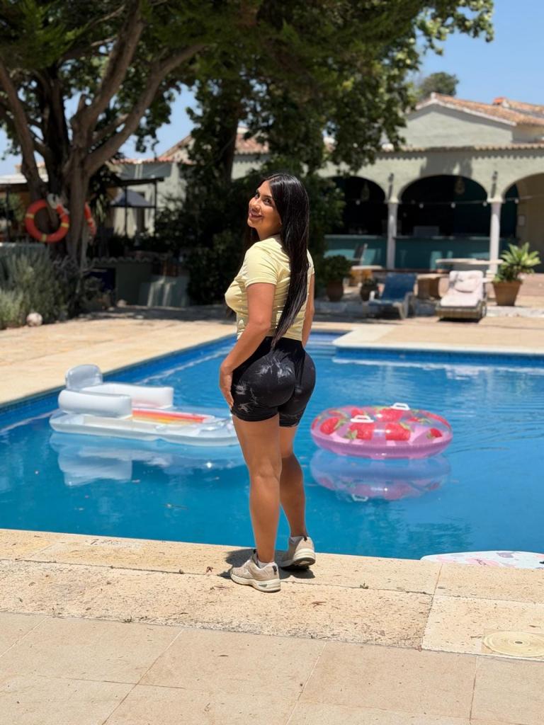 673934102: Chica busca chico en Valencia