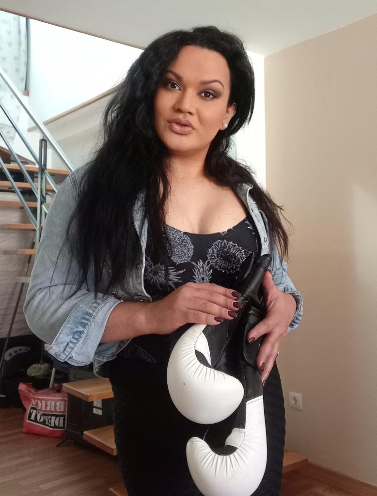 613479972: Transexual en Pontevedra