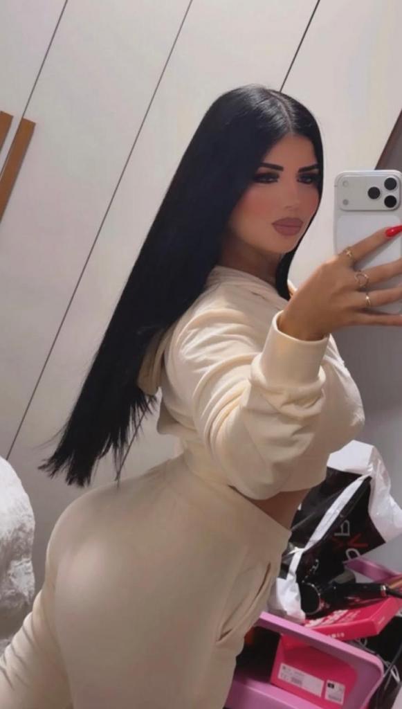 Chica busca chico en Cádiz: 