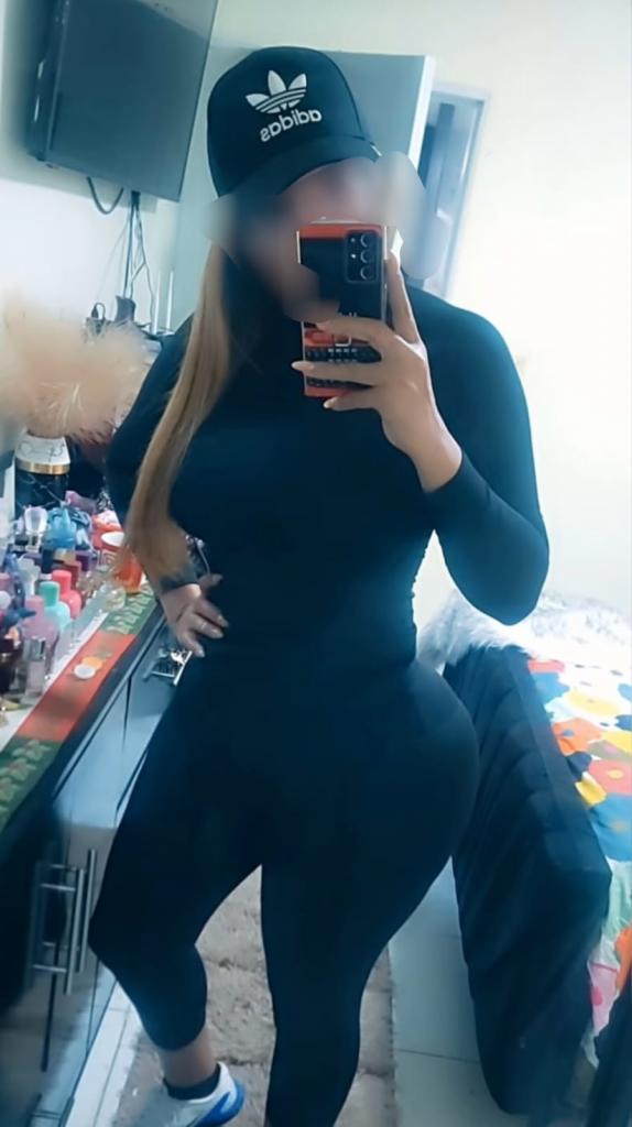 640042803: Chica busca chico en La Coruña