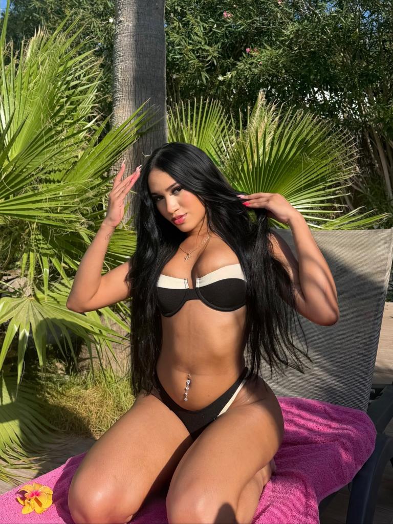 Chica busca chico en Ibiza: 