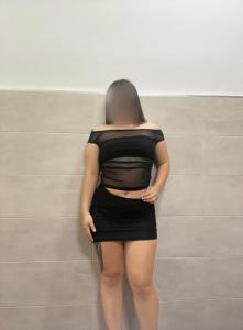 605441037: Chica busca chico en Madrid