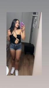694288560: Chica busca chico en Barcelona