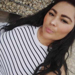 632640613: Chica busca chico en Barcelona