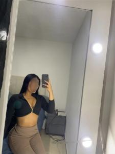 641280995: Chica busca chico en La Coruña