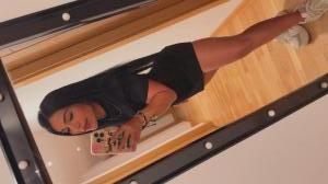 697989182: Chica busca chico en Valencia