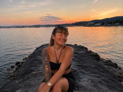 745002739: Chica busca chico en Ibiza
