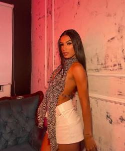 663716026: Chica busca chico en Madrid