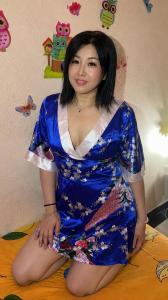 651741110: Chica busca chico en Gerona