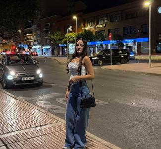 613782389: Chica busca chico en Mallorca