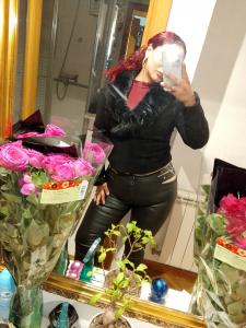 607250017: Chica busca chico en Madrid