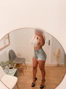 607022035: Chica busca chico en Mallorca