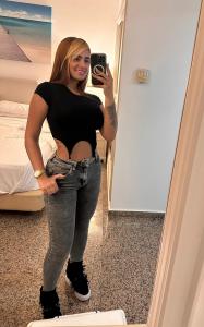 671529736: Chica busca chico en Cádiz