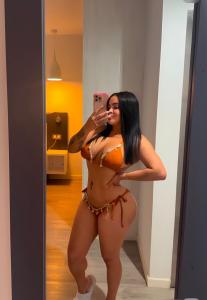 647299043: Chica busca chico en Salamanca