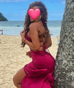 647322817: Chica busca chico en Cádiz